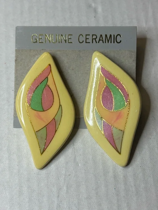 Vintage Pastel Pin and Earrings - Picture 6 of 6
